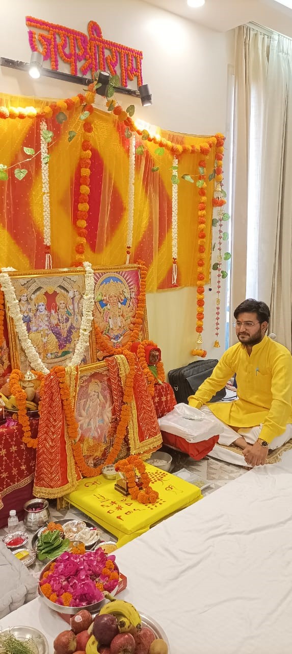 Pandit Rohit Tripathi