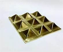 Nine Pyramid Ashtdhatu